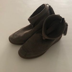 Isabel Marant Beasly Suede Concealed Wedge Bootie